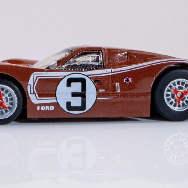 22053 AFX MEGA G PLUS FORD GT40 MKIV #3 LE MANS COLLECTOR SERIES HO Scale 4 300x300 - Foto 6