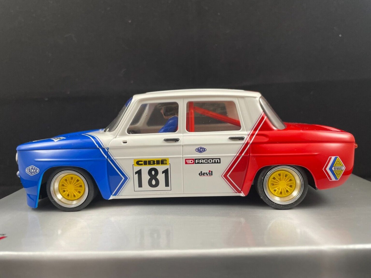 BRM129 BRM RENAULT R8 GORDINI YACCO 181 1964 124 SCALE SLOT CAR