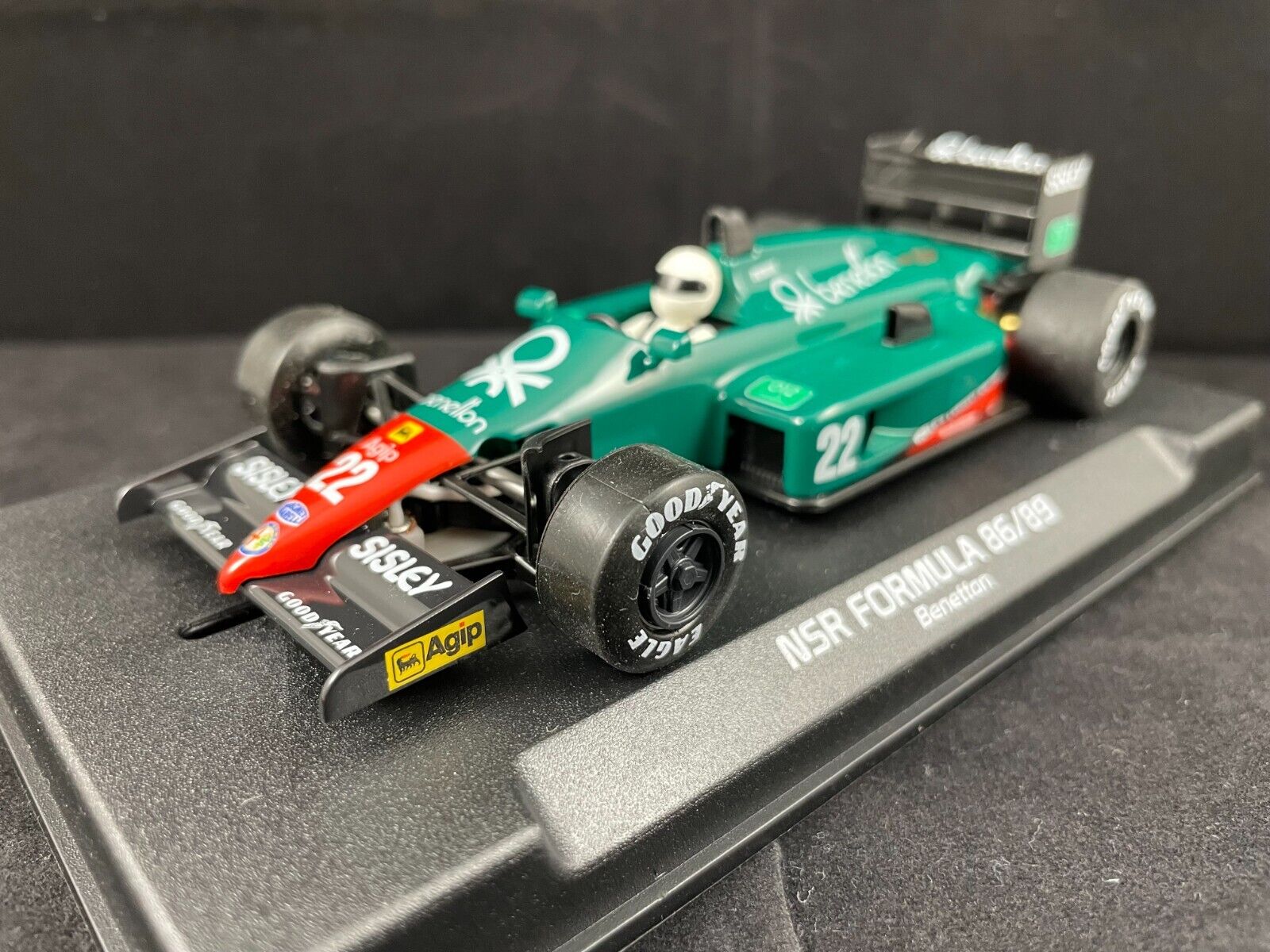 0280IL NSR F1 1986 / 1989 BENETTON #22 1:32 SCALE SLOT CAR