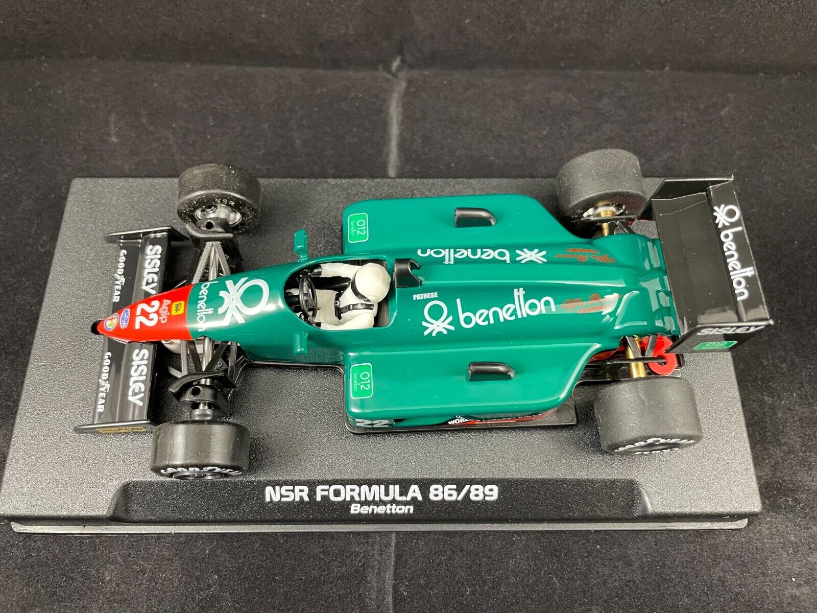 0280IL NSR F1 1986 / 1989 BENETTON #22 1:32 SCALE SLOT CAR