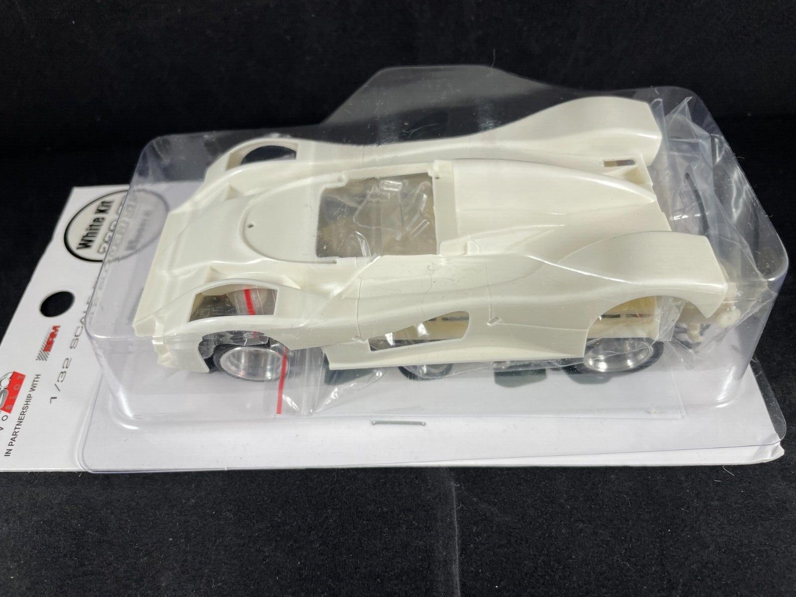 RS0041C REVO SLOT FERRARI 333 SP WHITE KIT TYPE C 1:32 SCALE SLOT CAR