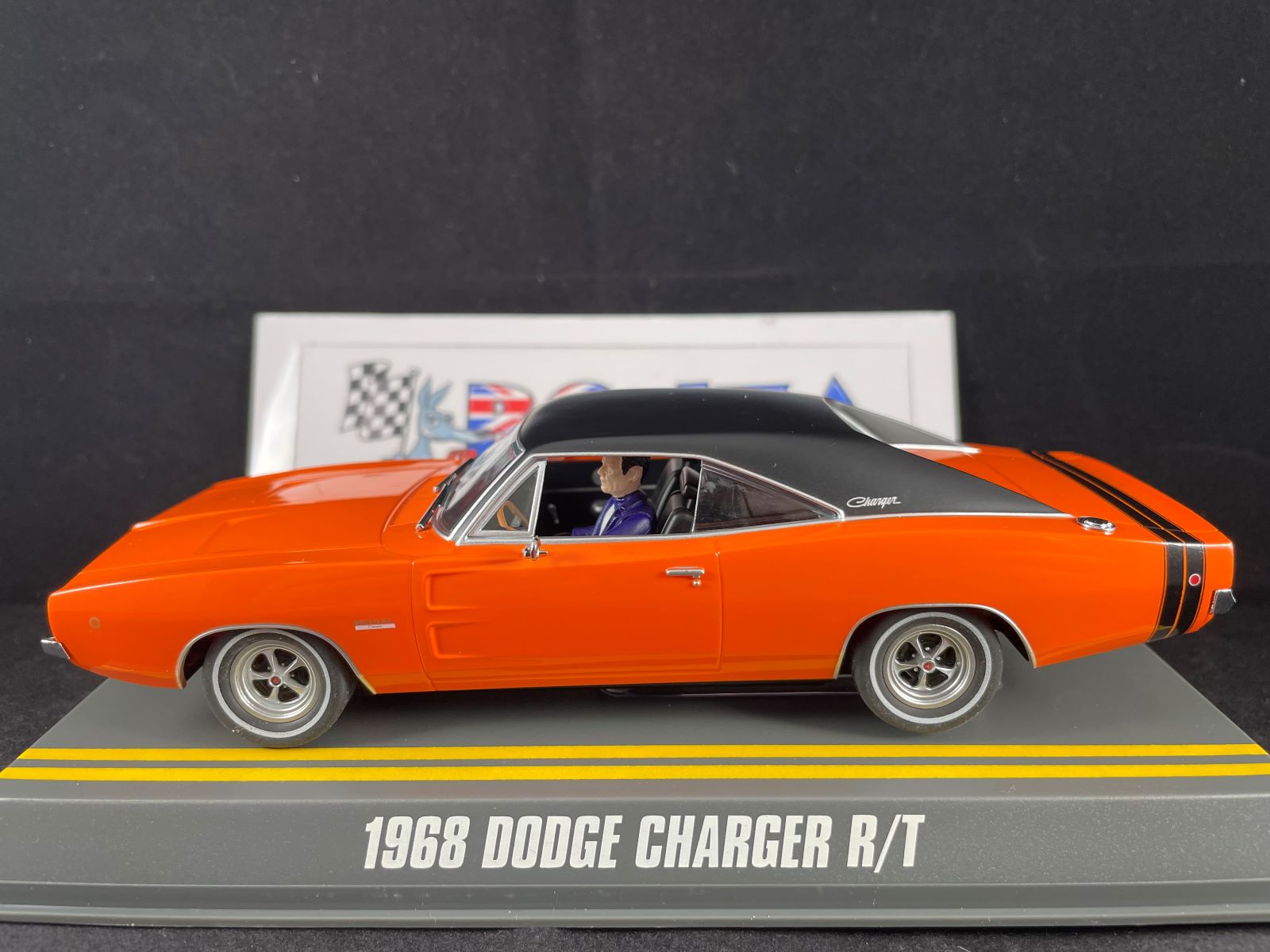P005 PIONEER 1968 BENGAL DODGE CHARGER 1:32 SCALE