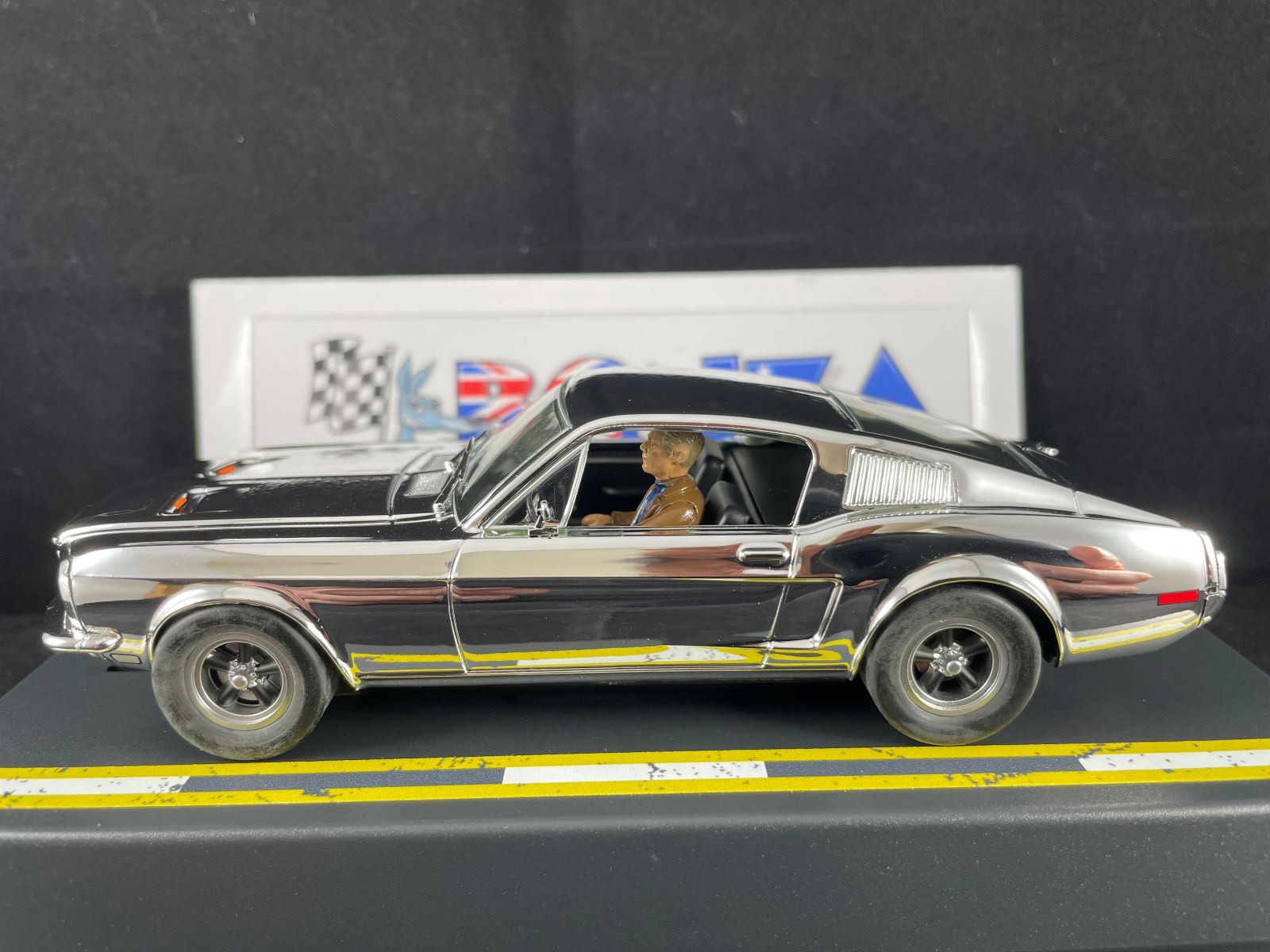 P173-DS PIONEER BULLITT CHROME MUSTANG DEALER SPECIAL 1:32 SCALE