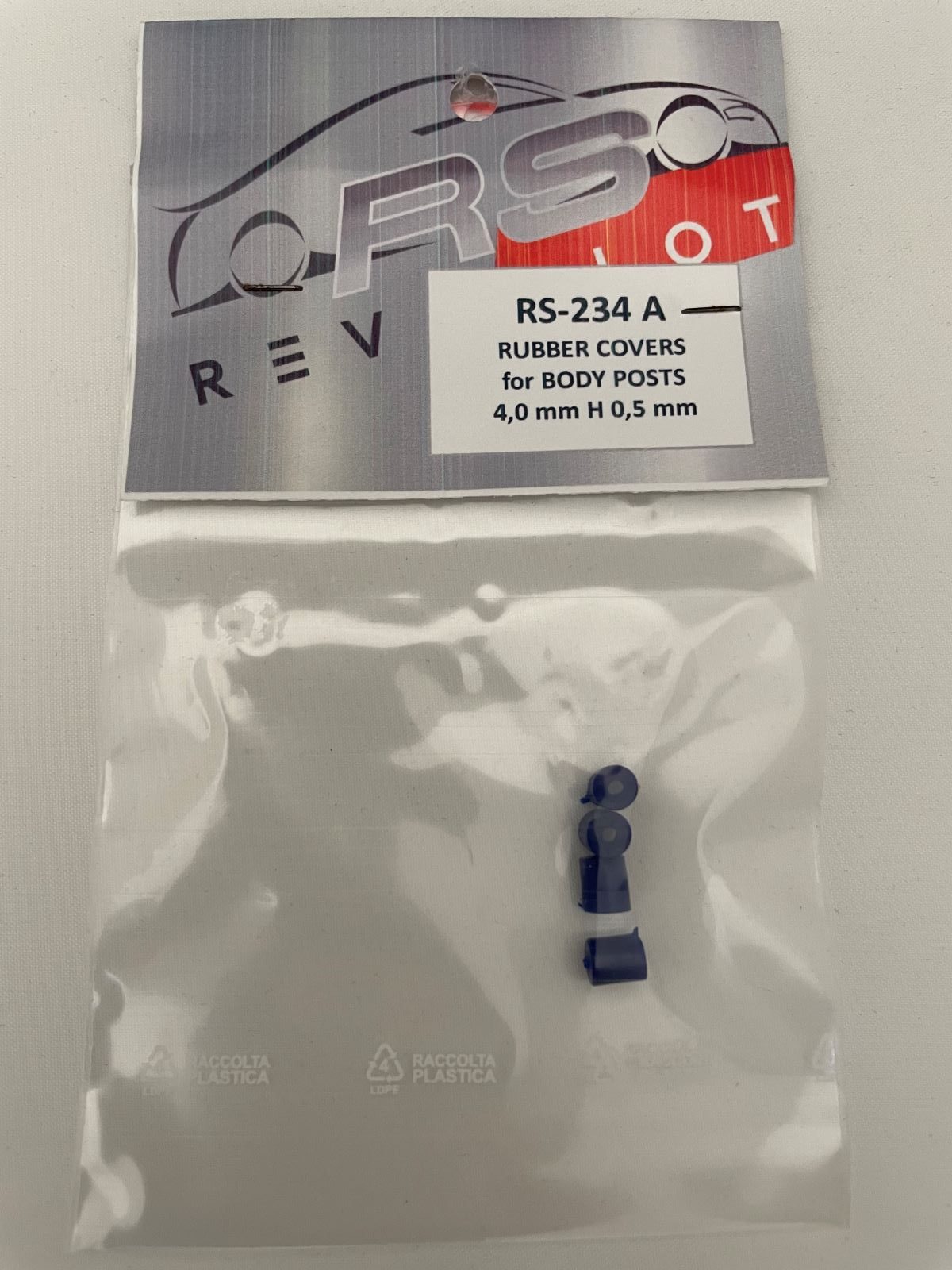 RS234A REVO SLOT RUBBER COVERS FOR BODY POSTS BLUE 4mm H0.5mm