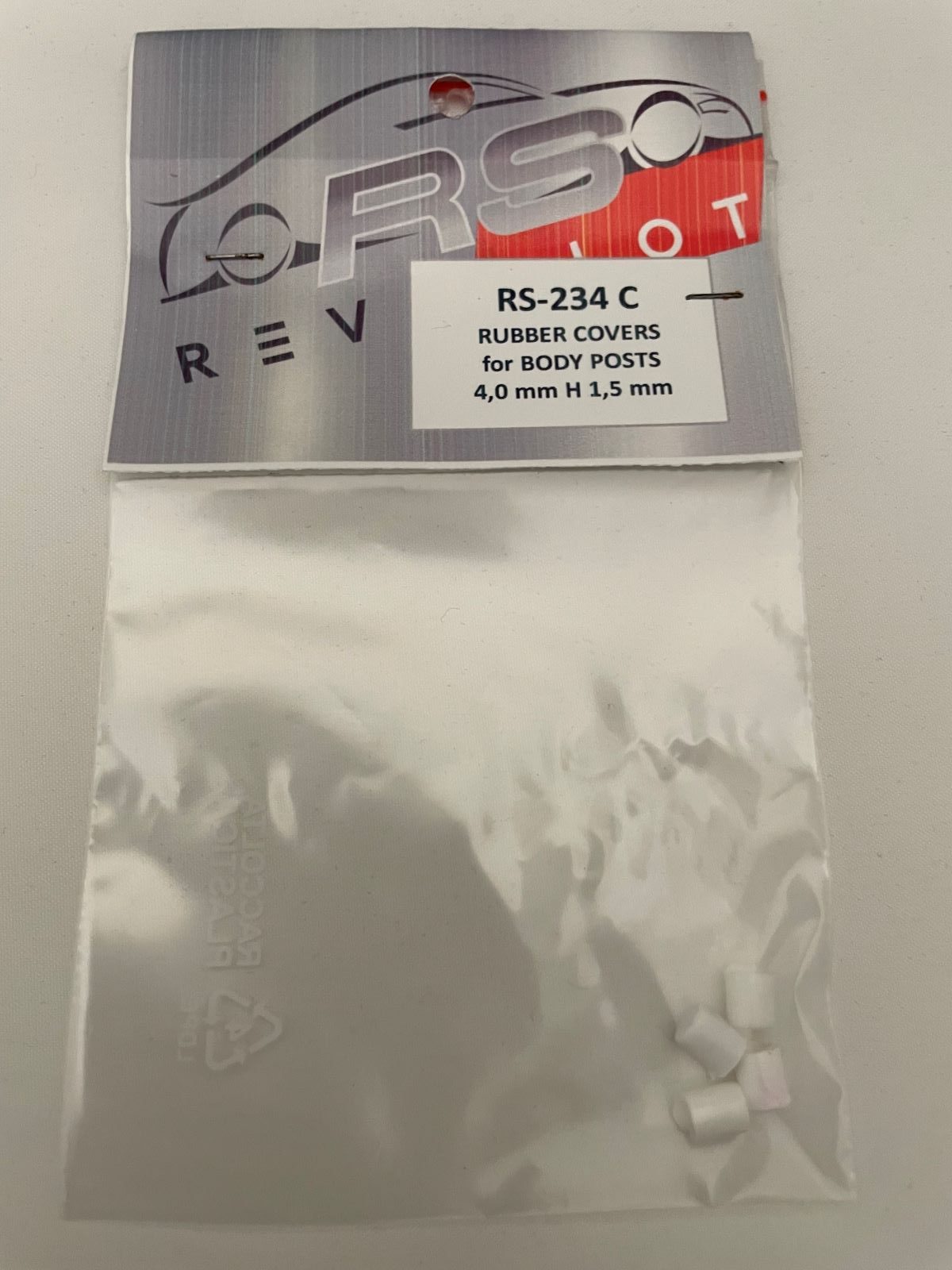 RS234C REVO SLOT RUBBER COVERS FOR BODY POSTS WHITE 4mm H 1.5mm